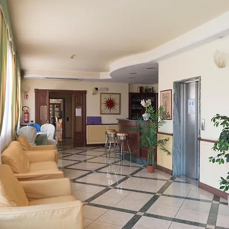 斯特拉2000酒店 酒店