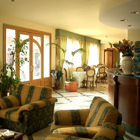 Hotel Stella 2000 3*