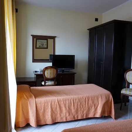 酒店 斯特拉2000酒店 3*