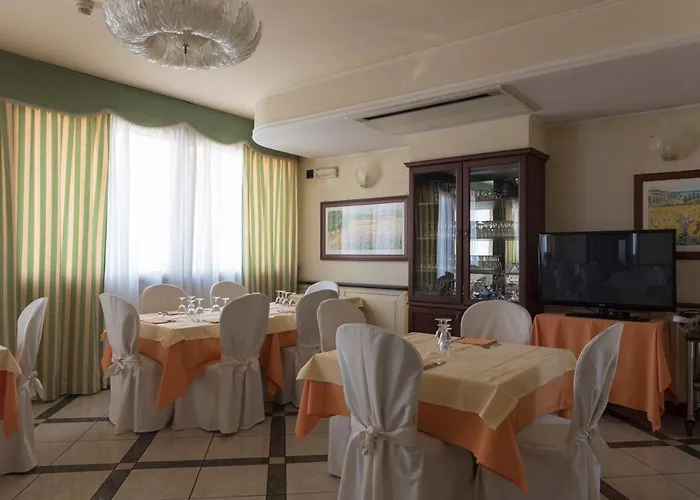 Stella 2000 Szálloda