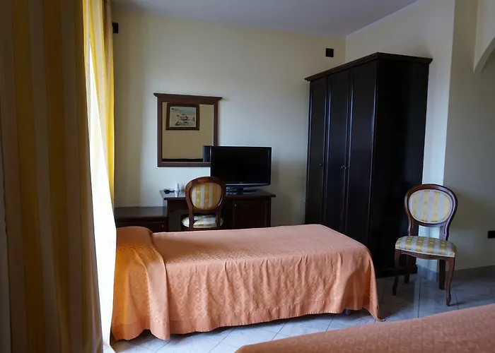 Hotel Stella 2000 3*